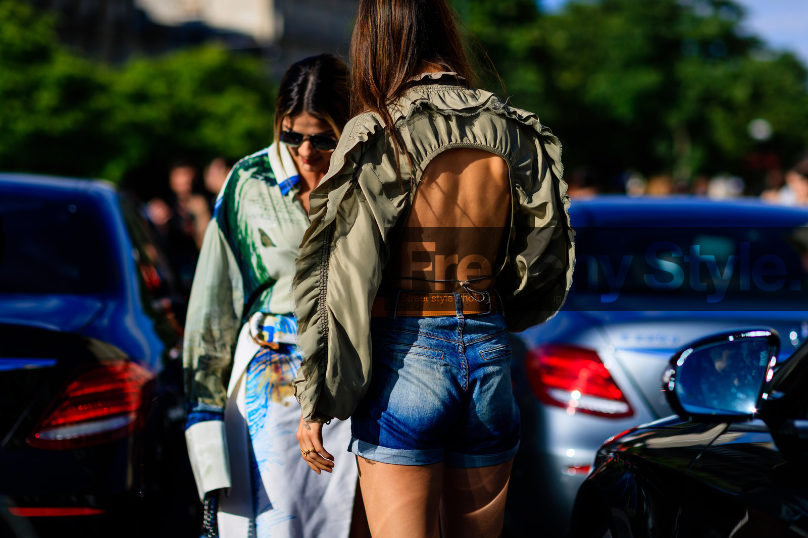 atmosphere details, AUTUMN WINTER 2016-2017, AW 16-17, back detail, blue denim, brown belt, camel belt, denim shorts, detail, doina ciobanu, FALL WINTER 2016-2017, fashion week, frenchystyle, FW, FW 16-17, green top, HAUTE COUTURE, horizontal, jonathan paciullo, kaki top, leather belt, MENSWEAR, open back, open work, PARIS, PFW, street style