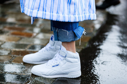 atmosphere details, AUTUMN WINTER 2017-2018, AW 17-18, balenciaga, blue denim, blue shirt, denim pants, detail, FALL WINTER 2017-2018, fashion week, frenchystyle, FW, FW 17-18, graphic shirt, horizontal, jeans, jonathan paciullo, leather shoes, PARIS, PFW, printed coat, printed shirt, reebok, street style, striped coat, trousers, white sneakers