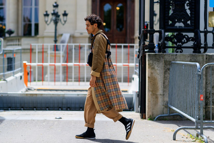 street style, jonathan paciullo, FW, frenchystyle, fashion week, PFW, PARIS, SPRING SUMMER 2019, SS 19, horizontal, atmosphere details, full length