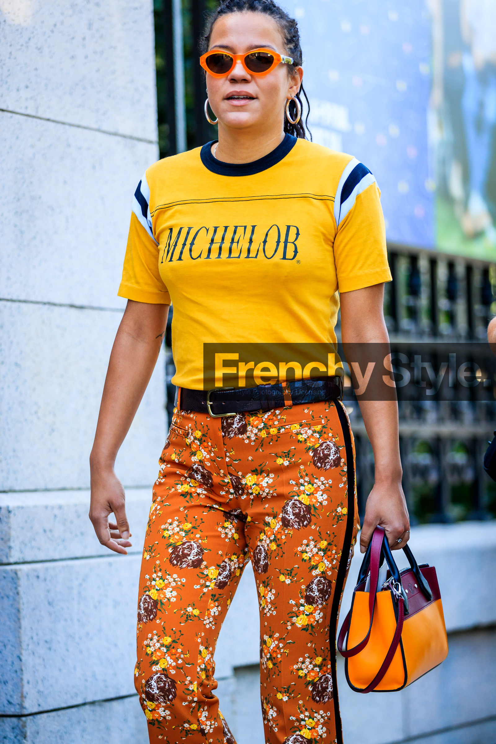 atmosphere details, brown belt, detail, fashion week, floral, flowers, frenchystyle, FW, jonathan paciullo, leather bag, leather belt, NEW YORK, NYFW, orange bag, orange pants, printed pants, SPRING SUMMER 2018, SS 18, street style, sunglasses, trousers, vertical, yellow t shirt