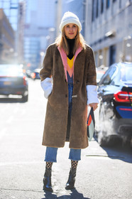 AUTUMN WINTER 2016-2017, AW 16-17, black boots, blue, blue denim, brown, brown coat, brown fur, denim pants, fashion week, fishnet, frenchystyle, full length, fur coat, FW, FW 16-17, graphic, graphic clutch, graphic sweater, jeans, jonathan paciullo, leather boots, leather clutch, multicolor, multicolor bag, NEW YORK, NYFW, patchwork, pernille teisbaek, pink, red, street style, stripes, sunglasses, trousers, varnished leather shoes, vertical, vêtements, white beanie, woman