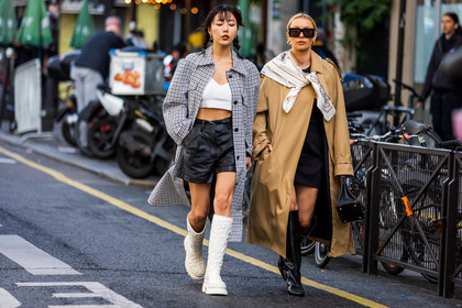 bag, black and white, black bag, black boots, black dress, black short, black sunglasses, boots, check, crop top, dress, grey trenchcoat, Justyna Czerniak, leather bag, leather boots, leather short, printed scarf, printed trench, scarf, short, sunglasses, trench, white boots, white crop top, white scarf, Xiayan, street style, jonathan paciullo, FW, frenchystyle, fashion week, PFW, PARIS, SPRING SUMMER 2022, SS 22, horizontal, atmosphere details, full length