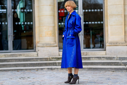 atmosphere details, AUTUMN WINTER 2017-2018, AW 17-18, blue coat, christian dior, FALL WINTER 2017-2018, fashion week, frenchystyle, full length, FW, FW 17-18, grey boots, high heels, horizontal, jonathan paciullo, leather coat, leather shoes, PARIS, PFW, street style, vika gazinskaya