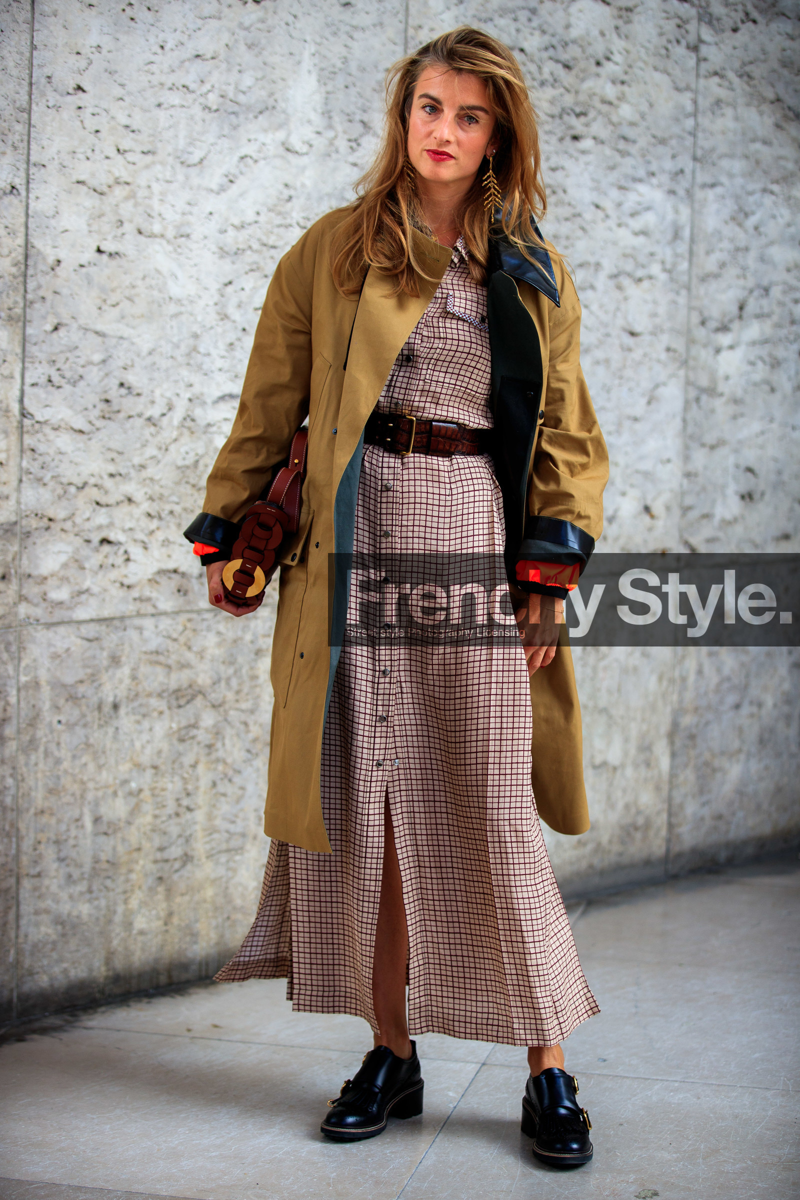 sonia sieff, camel trenchcoat, camel parka, brown leather bag, checked dress, burgundy dress, white dress, belted dress, long dress, black leather derbies, button dress, chloe bag, chloe jacket, chloe look, chloe dress, chloe shoes, fashion week, frenchystyle, FW, jonathan paciullo, street style, PFW, PARIS, SPRING SUMMER 2021, SS 21, vertical, full length