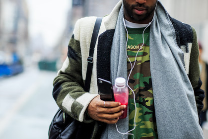 atmosphere details, AUTUMN WINTER 2016-2017, AW 16-17, beige jacket, camouflage, detail, fashion week, frenchystyle, FW, FW 16-17, grey scarf, horizontal, iphone, jonathan paciullo, kaki jacket, kaki top, man, military, NEW YORK, NYFW, patchwork, peruvian, printed t shirt, street style, wool jacket, yeezy
