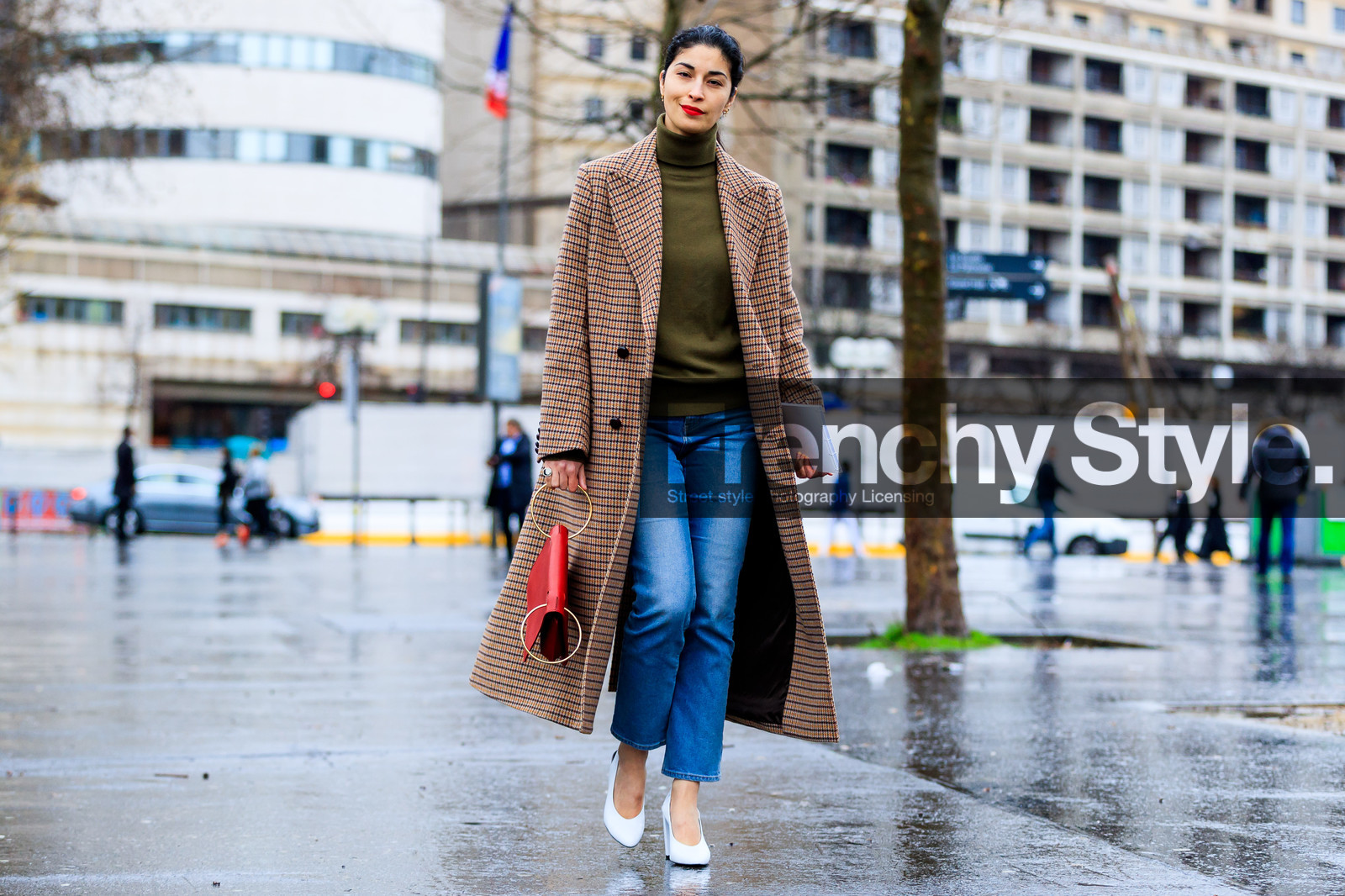 atmosphere details, AUTUMN WINTER 2017-2018, AW 17-18, beige coat, blue denim, caroline issa, checked coat, denim pants, FALL WINTER 2017-2018, fashion week, frenchystyle, full length, FW, FW 17-18, green sweater, high heels, horizontal, jeans, jonathan paciullo, leather bag, leather shoes, PARIS, PFW, plaid, printed coat, red bag, street style, trousers, white shoes