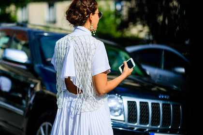 atmosphere details, back detail, detail, earrings, fashion week, frenchystyle, FW, graphic dress, horizontal, jonathan paciullo, open back, PARIS, pearls, PFW, pleated dress, SPRING SUMMER 2017, SS 17, street style, sunglasses, white dress, white shirt