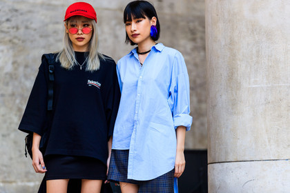 atmosphere details, backpack, balenciaga, black bag, black skirt, black sweater, blue shirt, choker, detail, earrings, fashion week, frenchystyle, FW, horizontal, jonathan paciullo, leather bag, MENSWEAR, necklace, PARIS, PFW, plaid, printed skirt, red cap, SPRING SUMMER 2018, SS 18, street style, sunglasses, tartan