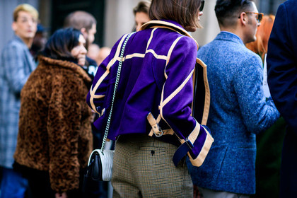 atmosphere details, AUTUMN WINTER 2017-2018, AW 17-18, back detail, beige pants, black and white bag, checked pants, detail, FALL WINTER 2017-2018, fashion week, frenchystyle, FW, FW 17-18, graphic jacket, horizontal, jonathan paciullo, leather bag, MFW, MILAN, printed jacket, purple jacket, street style, trousers