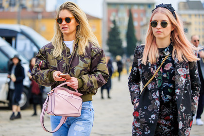 atmosphere details, AUTUMN WINTER 2016-2017, AW 16-17, black dress, black jacket, blazer, blue denim, bomber jacket, camo jacket, camouflage, denim pants, detail, FALL WINTER 2016-2017, fashion week, floral, flower, frenchystyle, FW, FW 16-17, geometric, graphic bag, green jacket, horizontal, jeans, jonathan paciullo, kaki jacket, leather bag, LFW, loewe, LONDON, MENSWEAR, military jacket, pink bag, printed coat, printed dress, printed jacket, ray ban, street style, sunglasses, trousers