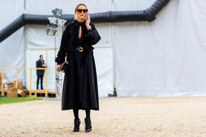 atmosphere details, AUTUMN WINTER 2017-2018, AW 17-18, black belt, black coat, black jacket, black shirt, black shoes, black skirt, christian dior, FALL WINTER 2017-2018, fashion week, frenchystyle, full length, FW, FW 17-18, high heels, horizontal, jonathan paciullo, leather belt, leather shoes, olivia palermo, PARIS, PFW, street style, sunglasses, tone on tone, total look black