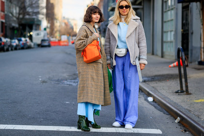 blue pants, blue sweater, brown coat, checked, checked coat, fanny pack, fur collar, green boots, grey jacket, high heels, leather bag, leather shoes, loewe, orange bag, plaid, printed coat, shearling, sunglasses, tartan, trousers, white bag, white sneakers, street style, jonathan paciullo, FW, frenchystyle, fashion week, NYFW, NEW YORK, AUTUMN WINTER 2018-2019, AW 18-19, FALL WINTER 2018-2019, FW 18-19, atmosphere details, horizontal, full length, aemilia madden, alyssa coscarelli
