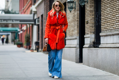 atmosphere details, AUTUMN WINTER 2016-2017, AW 16-17, blue denim, brown bag, converse, denim pants, detail, fashion week, frenchystyle, fur coat, FW, FW 16-17, horizontal, jeans, jonathan paciullo, leather bag, NEW YORK, NYFW, red coat, red fur, street style, sunglasses, trousers, woman