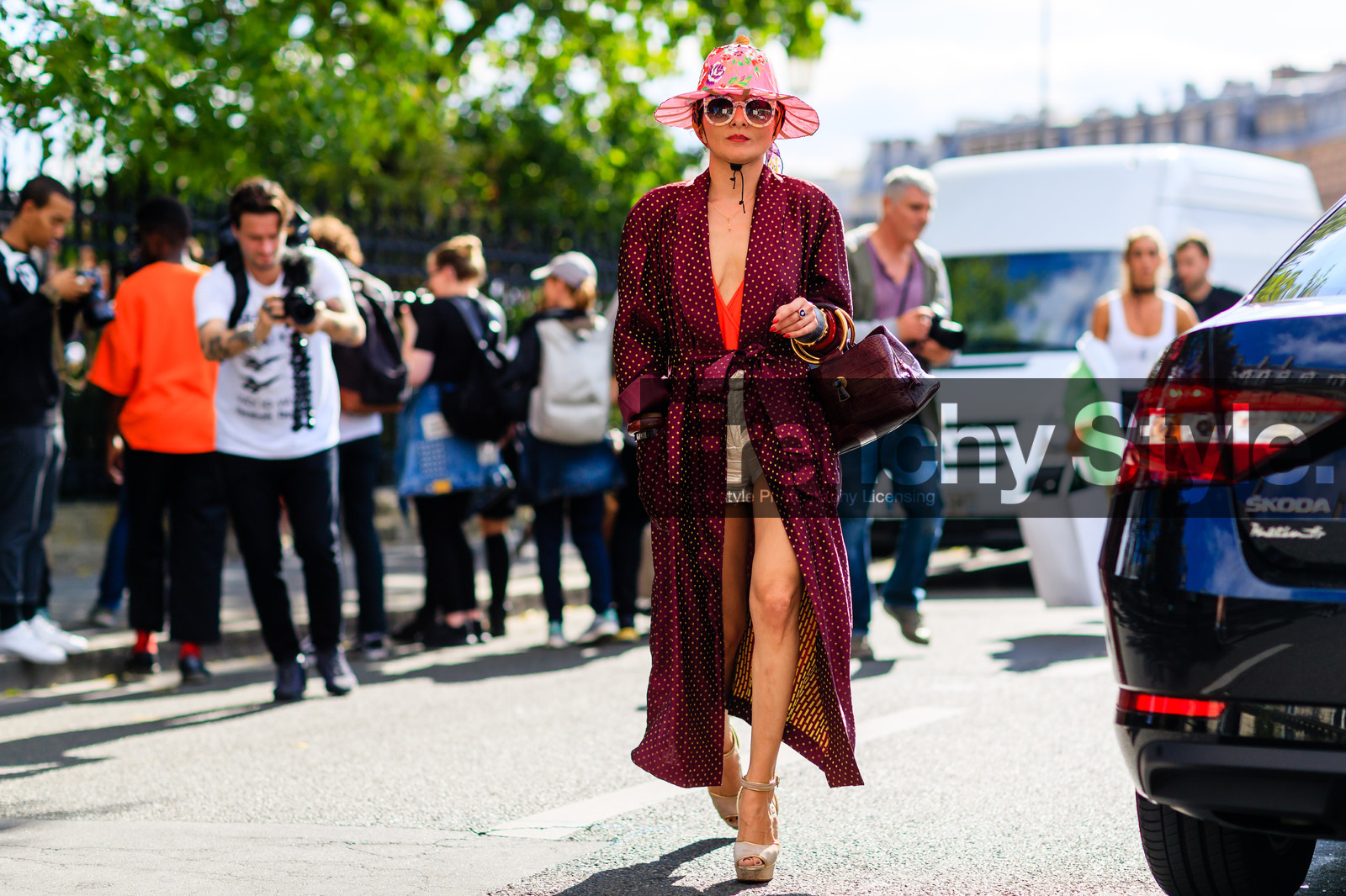 atmosphere details, bordeaux, burgundy, catherine baba, fashion week, floral, flower, frenchystyle, full length, FW, high heels, horizontal, jonathan paciullo, leather bag, leather shoes, nude sandals, PARIS, PFW, pink hat, printed jacket, red bag, red jacket, robe, SPRING SUMMER 2017, SS 17, street style, sunglasses