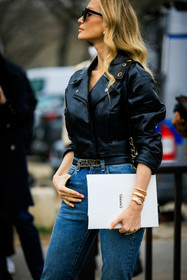 blond hair, black sunglasses, black jacket, leather jacket, classic jeans, mini bag, chanel bag, logo bag, golden watch, bracelet watch, chanel invitation, chanel belt, logo belt, black belt, fashion week, frenchystyle, FW, jonathan paciullo, street style, PARIS, PFW, SPRING SUMMER 2022, SS 22, atmosphere details, detail, vertical