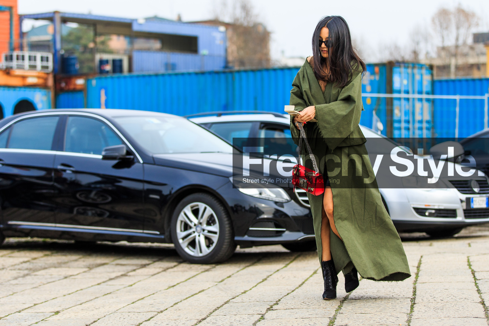 amina muaddi, atmosphere details, AUTUMN WINTER 2016-2017, AW 16-17, black boots, embroidered bag, FALL WINTER 2016-2017, fashion week, frenchystyle, full length, FW, FW 16-17, green coat, high boots, high heels, horizontal, jonathan paciullo, kaki coat, lace up shoes, leather bag, LFW, LONDON, long coat, MENSWEAR, printed bag, red bag, sequined bag, street style, suede shoes, sunglasses