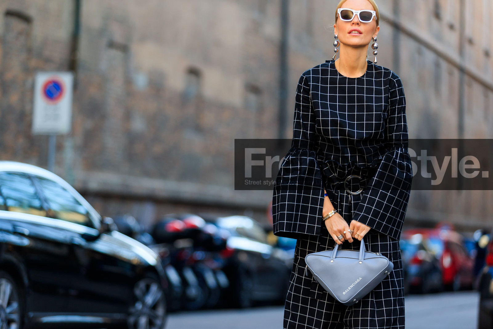 atmosphere details, balenciaga, black pants, black shirt, checked pants, checked shirt, detail, earrings, fashion week, frenchystyle, FW, graphic pants, graphic shirt, grey bag, horizontal, jonathan paciullo, leather bag, MFW, MILAN, printed pants, printed shirt, SPRING SUMMER 2018, SS 18, street style, sunglasses, trousers