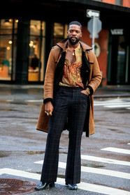camel coat, fendi coat, fur coat, yellow shirt, cachemere printed shirt, dark grey pants, checked pants, multi rings, golden necklace, golden rings, golden bracelet, flare pants, black leather boots, camel toe margiela boots, margiela boots, fashion week, frenchystyle, FW, jonathan paciullo, street style, AUTUMN WINTER 2020-2021, FALL WINTER 2020-2021, FW 20-21, vertical, full length, NYFW, NEW YORK