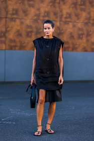 bag, black monochrome, black sandals, black shirt, black skirt, coperni bag, leather bag, leather sandals, leather skirt, Lucy Chadwick, monochrome, sandals, shirt, skirt, sleveless shirt, street style, jonathan paciullo, FW, frenchystyle, fashion week, PFW, PARIS, SPRING SUMMER 2022, SS 22, vertical, full length