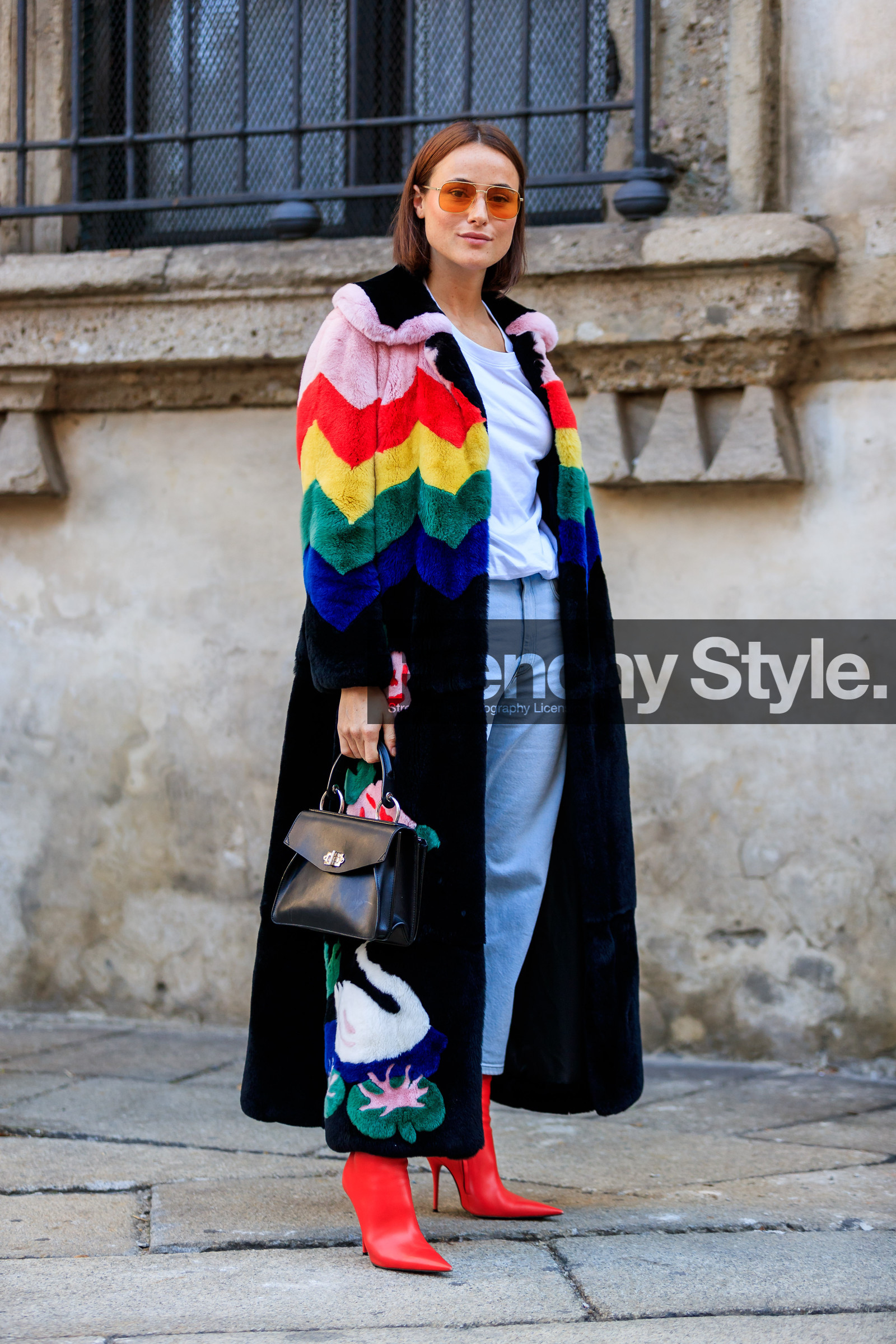 black bag, blue denim, denim pants, fashion week, frenchystyle, full length, Fur coat, FW, graphic jacket, high heels, jeans, jonathan paciullo, leather bag, leather shoes, lena lademann, MFW, MILAN, multicolor jacket, printed jacket, rainbow, red shoes, SPRING SUMMER 2018, SS 18, street style, sunglasses, trousers, vertical, white t shirt