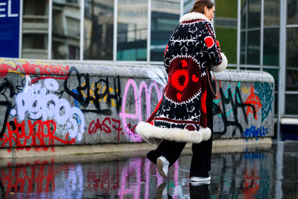 adidas, atmosphere details, AUTUMN WINTER 2017-2018, AW 17-18, back detail, black pants, embroidered coat, FALL WINTER 2017-2018, fashion week, frenchystyle, full length, fur collar, FW, FW 17-18, graphic coat, horizontal, jonathan paciullo, leather shoes, PARIS, PFW, printed coat, red coat, stan smith, street style, trousers, white fur, white sneakers