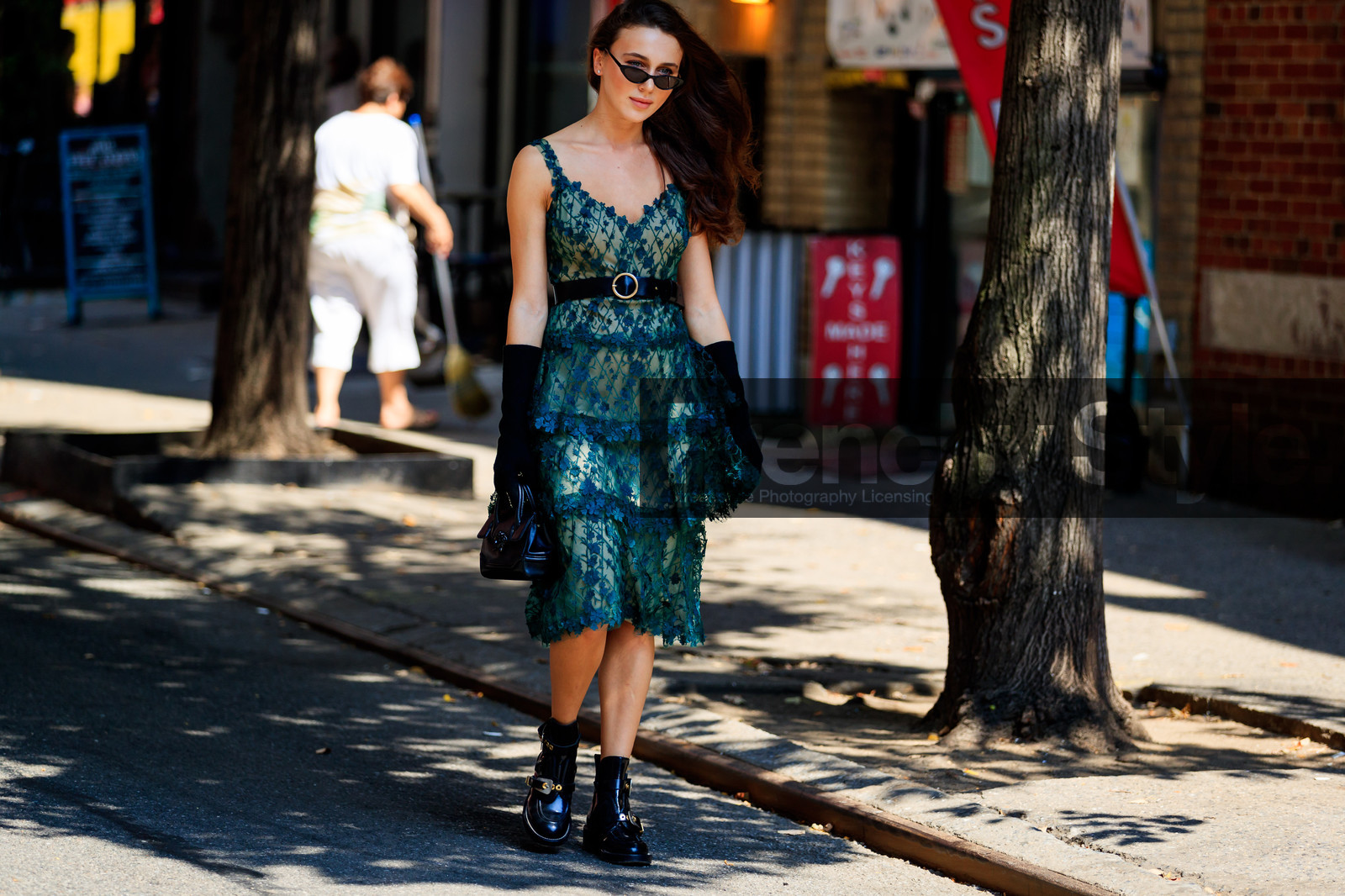 black bag, black belt, black gloves, black shoes, embroidered dress, emerald, graphic dress, green dress, lace dress, leather bag, leather belt, leather shoes, mary leest, printed dress, sunglasses, fashion week, frenchystyle, FW, jonathan paciullo, street style, NYFW, NEW YORK, SPRING SUMMER 2019, SS 19, atmosphere details, horizontal, full length