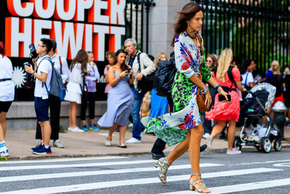 animal print, brown bag, floral, flowers, graphic dress, leather bag, leather shoes, multicolor dress, printed dress, snake print, white dress, fashion week, frenchystyle, FW, jonathan paciullo, street style, NYFW, NEW YORK, SPRING SUMMER 2019, SS 19, atmosphere details, horizontal, full length
