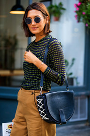black bag, camel pants, checked, graphic bag, green top, jw anderson, leather bag, plaid, printed bag, printed top, sunglasses, trousers, fashion week, frenchystyle, FW, jonathan paciullo, street style, LFW, LONDON, SPRING SUMMER 2019, SS 19, vertical, detail, atmosphere details