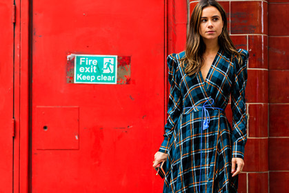 blue dress, checked, florrie thomas, graphic dress, plaid, printed dress, tartan, fashion week, frenchystyle, FW, jonathan paciullo, street style, LFW, LONDON, SPRING SUMMER 2019, SS 19, atmosphere details, horizontal, detail