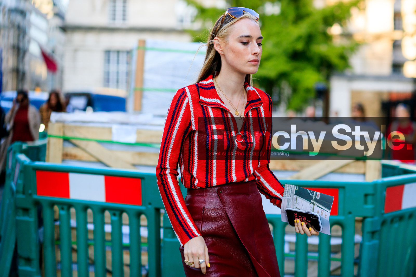 flora macdonald johnston, graphic shirt, leather skirt, printed shirt, red shirt, red skirt, striped shirt, sunglasses, fashion week, frenchystyle, FW, jonathan paciullo, street style, LFW, LONDON, SPRING SUMMER 2019, SS 19, atmosphere details, horizontal, detail