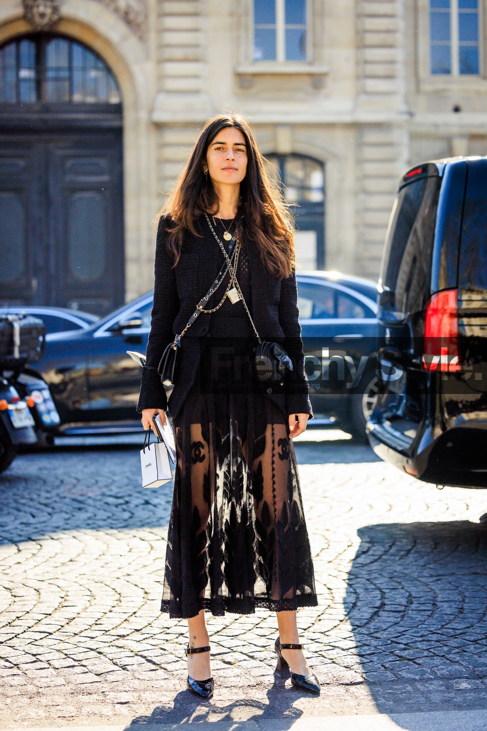 chanel, black balzer, multiple necklaces, crossbody bag, chanel bag, heart bag, black bag, chanel necklace, chanel dress, black dress, longdress, transparent dress, logo dress, black shoes, black heels, chanel shoes, chiara totire, FW 22-23, FALL WINTER 2022_2023, AUTUMN WINTER 2022-2023, fashion week, frenchystyle, FW, jonathan paciullo, street style, PFW, PARIS, full length, vertical