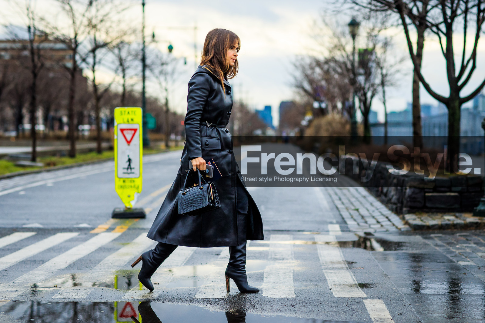 atmosphere details, AUTUMN WINTER 2016-2017, AW 16-17, black bag, black boots, black coat, fashion week, frenchystyle, full length, FW, FW 16-17, high boots, high heels, horizontal, jonathan paciullo, leather bag, leather boots, leather coat, mira, NEW YORK, NYFW, street style, woman