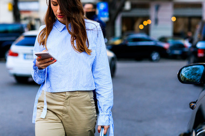 atmosphere details, AUTUMN WINTER 2017-2018, AW 17-18, beige pants, blue shirt, detail, FALL WINTER 2017-2018, fashion week, frenchystyle, FW, FW 17-18, graphic shirt, horizontal, jonathan paciullo, MFW, MILAN, printed shirt, street style, striped shirt, trousers