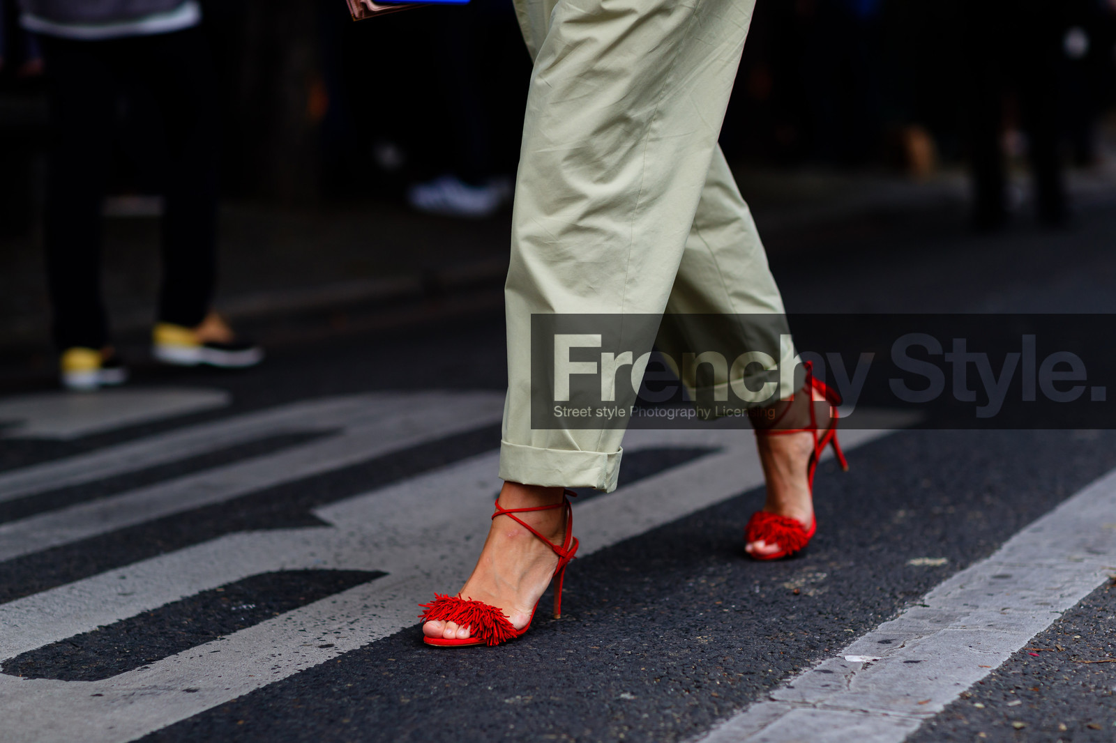 atmosphere details, AUTUMN WINTER 2016-2017, AW 16-17, detail, FALL WINTER 2016-2017, fashion week, frenchystyle, FW, FW 16-17, green pants, HAUTE COUTURE, high heels, horizontal, jonathan paciullo, MENSWEAR, PARIS, PFW, red sandals, red shoes, street style, suede shoes, trousers, vika gazinskaya