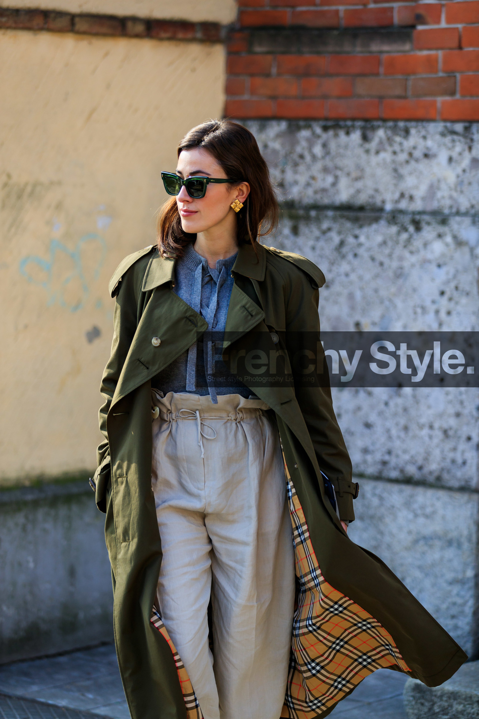 beige pants, checked, earrings, green coat, grey sweater, plaid, sunglasses, sylvia haghjoo, trousers, MILAN, MFW, fashion week, frenchystyle, FW, jonathan paciullo, street style, AUTUMN WINTER 2019-2020, AW 19-20, FALL WINTER 2019-2020, FW 19-20, vertical, atmosphere details, detail