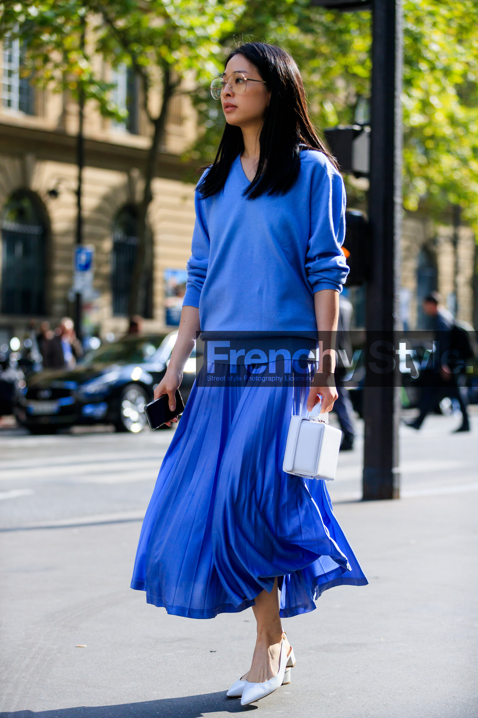 blue skirt, blue sweater, fashion week, frenchystyle, full length, FW, high heels, jonathan paciullo, leather bag, leather shoes, PARIS, PFW, SPRING SUMMER 2018, SS 18, street style, vertical, white bag, white shoes