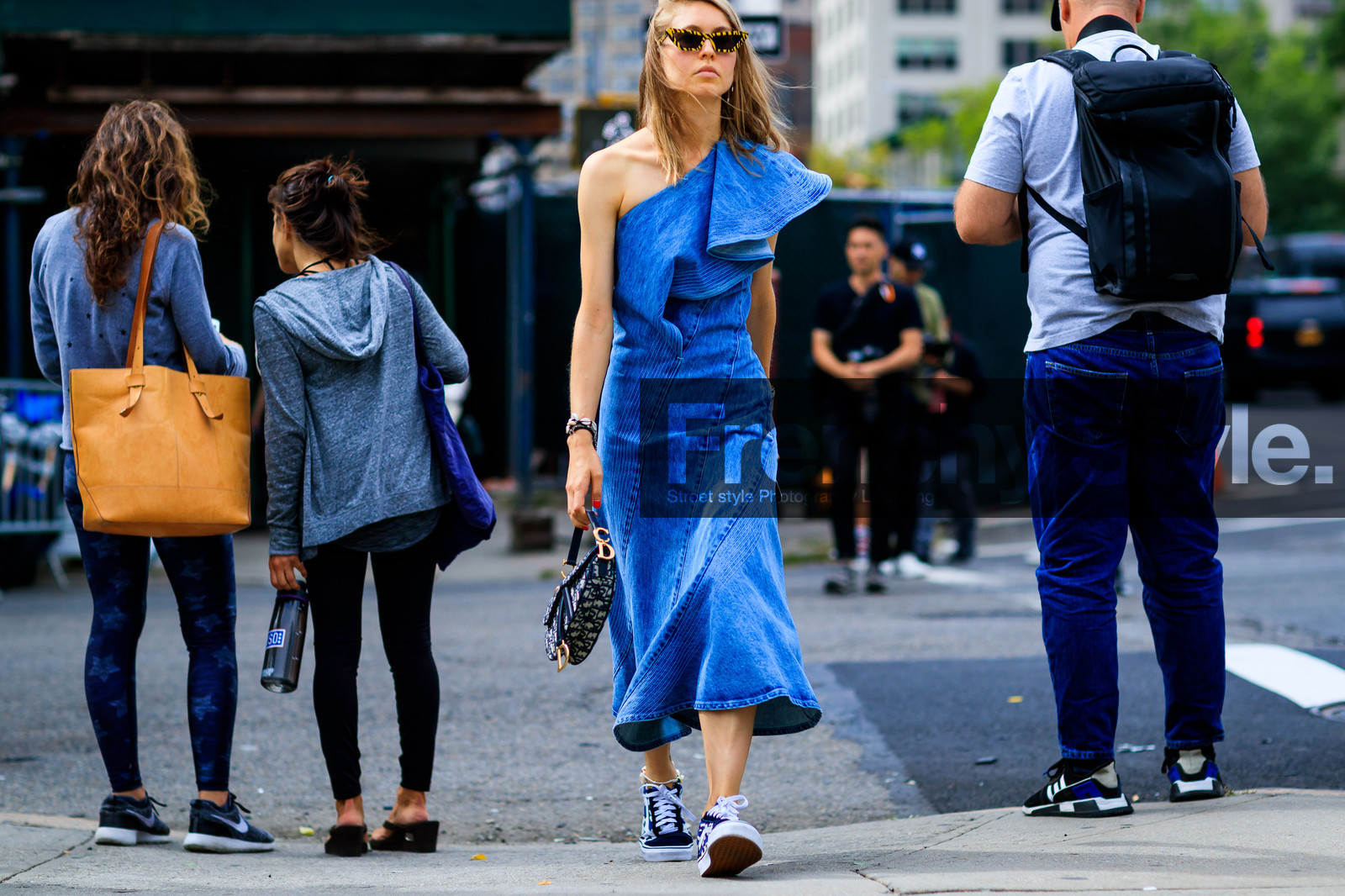 asymetric, black shoes, black sneakers, blue bag, blue denim, bracelet, christian dior, denim dress, graphic bag, iphone, jessica minkoff, leather bag, leather shoes, monogram, one shoulder, printed bag, ruffles, saddle bag, sunglasses, vans, street style, jonathan paciullo, FW, frenchystyle, fashion week, NYFW, NEW YORK, SPRING SUMMER 2019, SS 19, atmosphere details, horizontal, detail
