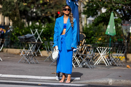 bag, blazer, blue bra, bra, color, leather bag, long skirt, sandals, skirt, sunglasses, white bag, white sandals, wrap skirt, street style, jonathan paciullo, FW, frenchystyle, fashion week, PFW, PARIS, SPRING SUMMER 2022, SS 22, horizontal, atmosphere details, full length