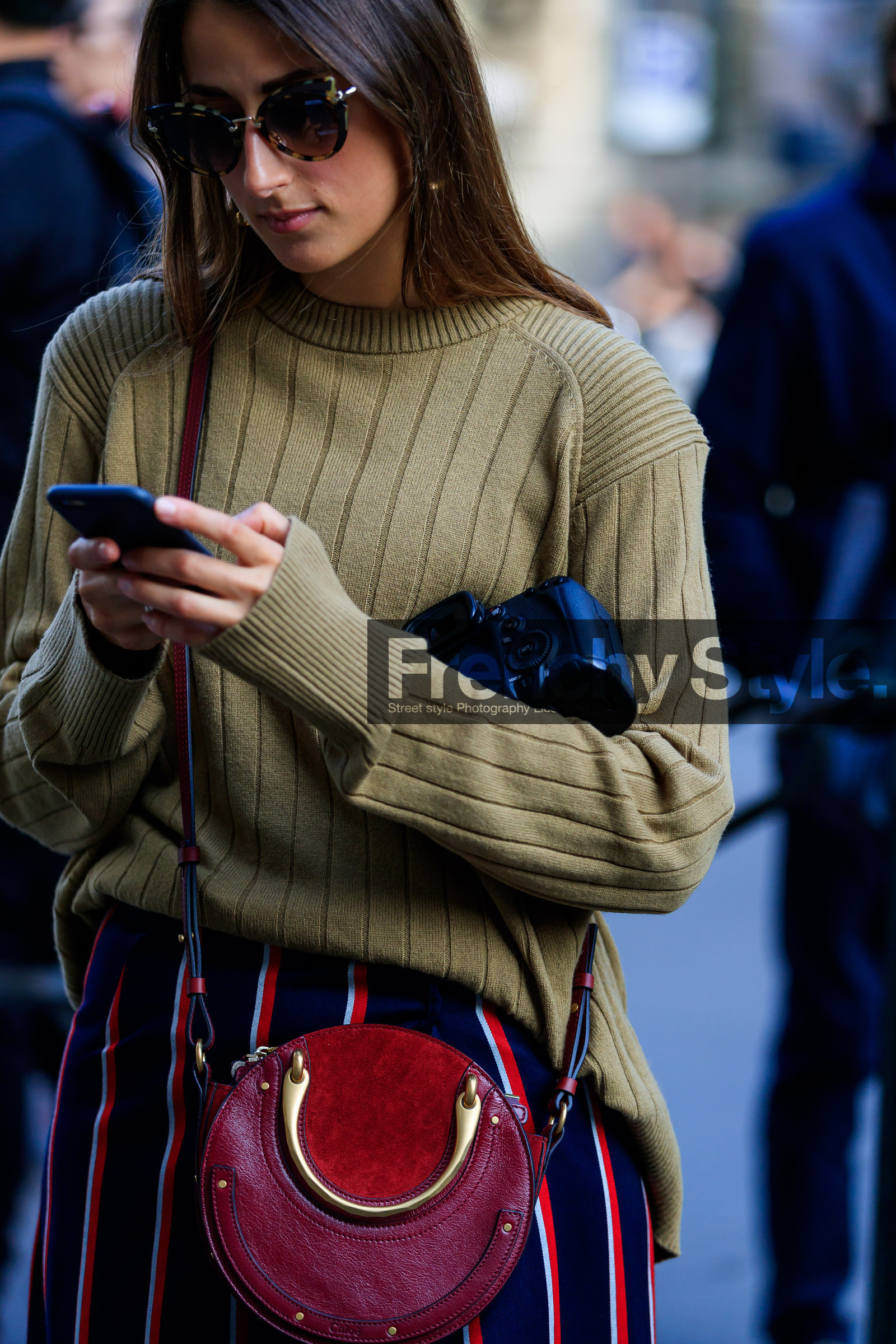 atmosphere details, beige sweater, blue skirt, bordeaux, burgundy, chloé, detail, fashion week, frenchystyle, FW, graphic skirt, jonathan paciullo, leather bag, PARIS, PFW, printed skirt, red bag, SPRING SUMMER 2018, SS 18, street style, striped skirt, sunglasses, vertical, julia haghjoo