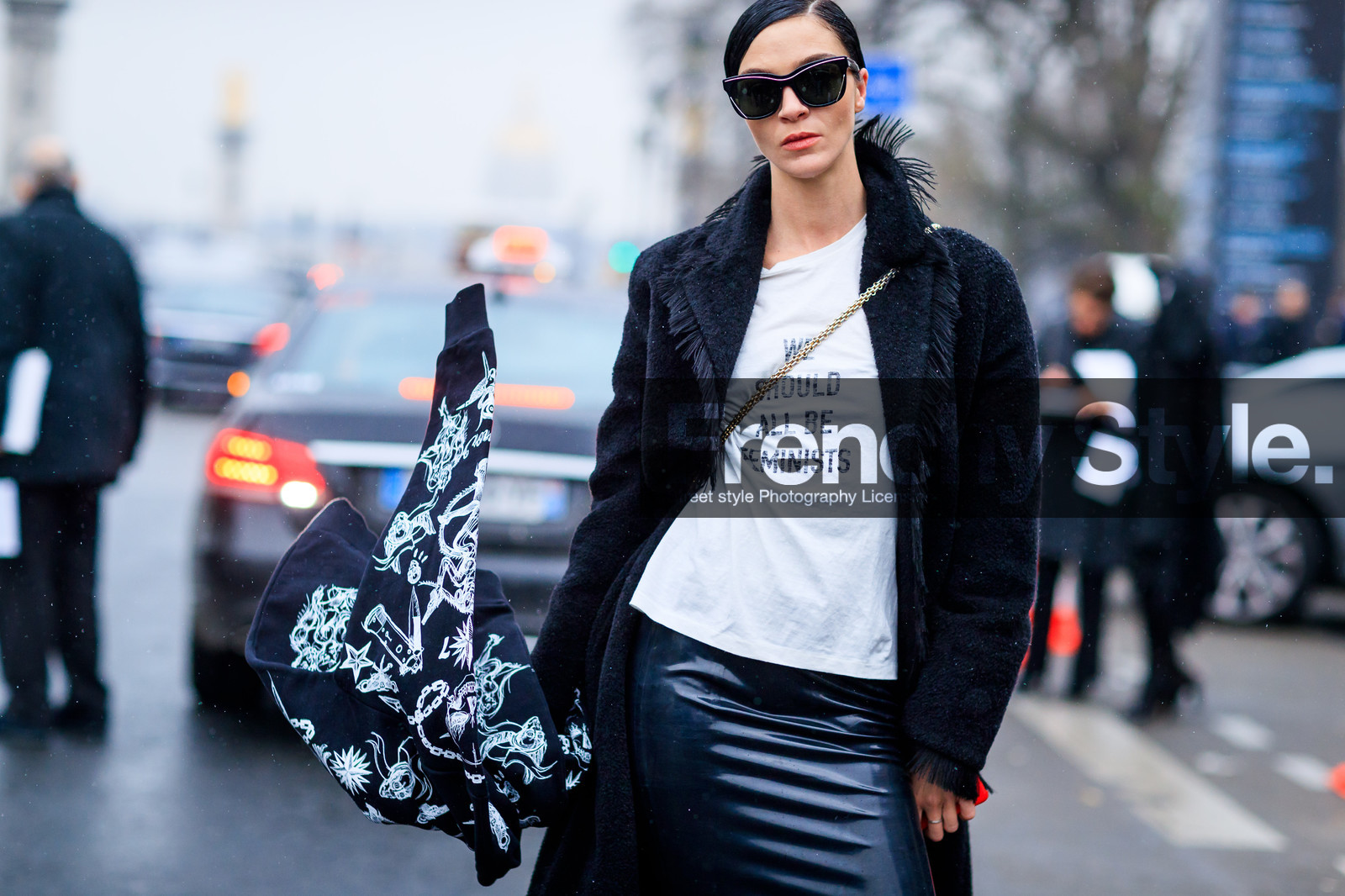 black jacket, black scarf, black skirt, leather skirt, printed scarf, printed t shirt, sunglasses, white t shirt, fashion week, frenchystyle, FW, jonathan paciullo, street style, PFW, PARIS, SPRING SUMMER 2017, SS 17, HAUTE COUTURE, atmosphere details, detail, horizontal, model