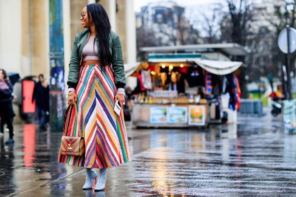 atmosphere details, AUTUMN WINTER 2017-2018, AW 17-18, bomber jacket, cropped top, FALL WINTER 2017-2018, fashion week, frenchystyle, full length, FW, FW 17-18, geometric, graphic bag, graphic skirt, green jacket, high heels, horizontal, jonathan paciullo, leather bag, leather shoes, louis vuitton, multicolor bag, multicolor skirt, PARIS, PFW, printed bag, printed skirt, street style, striped bag, striped skirt