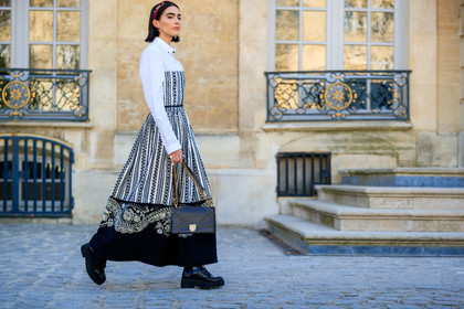 black and white, black bag, black shoes, brittany xavier, bustier dress, christian dior, embroideries, graphic dress, headband, leather bag, leather shoes, printed dress, white dress, white shirt, fashion week, frenchystyle, FW, jonathan paciullo, street style, PFW, PARIS, AUTUMN WINTER 2019-2020, AW 19-20, FALL WINTER 2019-2020, FW 19-20, horizontal, atmosphere details, full length