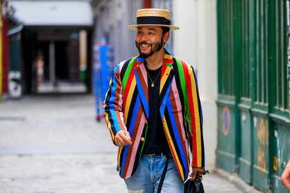 atmosphere details, black bag, black t shirt, blue denim, denim pants, detail, fashion week, frenchystyle, FW, graphic jacket, horizontal, jeans, jonathan paciullo, leather bag, MENSWEAR, multicolor jacket, PARIS, PFW, printed jacket, SPRING SUMMER 2018, SS 18, straw hat, street style, striped jacket, trousers