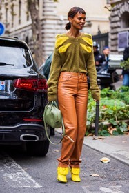 bag, boots, camel pants, color, fluffly jumper, green bag, green jumper, green knitwear, jumper, khaki jumper, khaki knitwear, knitwear, leather boots, leather pants, Liya Kebede, loewe bag, pants, yellow boots, street style, jonathan paciullo, FW, frenchystyle, fashion week, PFW, PARIS, SPRING SUMMER 2022, SS 22, vertical, full length, model
