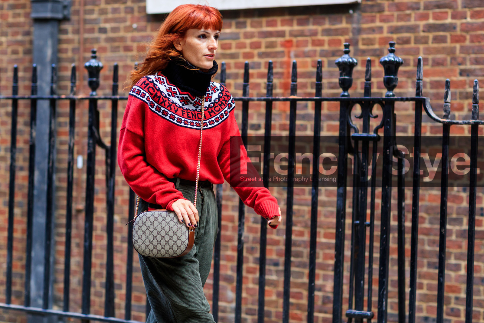 atmosphere details, beige bag, corduroy, detail, fashion week, fendi, frenchystyle, FW, graphic bag, green pants, gucci, horizontal, jonathan paciullo, leather bag, LFW, LONDON, monogram, printed bag, printed sweater, red sweater, sara moschini, SPRING SUMMER 2018, SS 18, street style