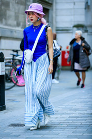 black bag, blue dress, blue gloves, bodysuit, bucket hat, dyed hair, graphic bag, graphic dress, graphic skirt, high heels, leather bag, leather shoes, necklace, pink hair, pink hat, printed bag, printed dress, printed skirt, stripes, white bag, white shoes, fashion week, frenchystyle, FW, jonathan paciullo, street style, LFW, LONDON, AUTUMN WINTER 2019-2020, AW 19-20, FW 19-20, FALL WINTER 2019-2020, vertical, full length