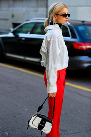 black and white bag, black turtleneck, caro daur, graphic bag, leather bag, prada, printed bag, red pants, sunglasses, trousers, white shirt, MILAN, MFW, fashion week, frenchystyle, FW, jonathan paciullo, street style, AUTUMN WINTER 2019-2020, AW 19-20, FALL WINTER 2019-2020, FW 19-20, vertical, atmosphere details, detail
