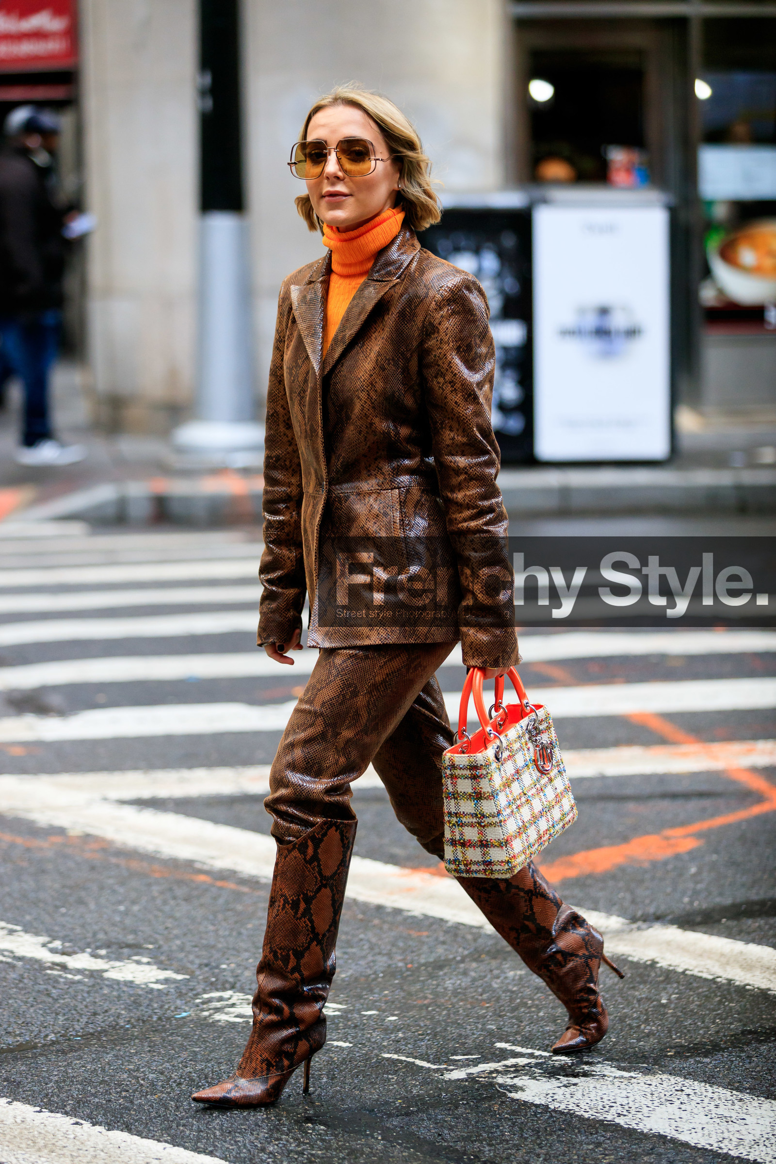 brown leather jacket, brown leather pants, brown leather boots, animal skin boots, animal skin jacket, animal skin pants, high boots, high heels boots, dior bag, lady dior bag, tweed bag, checked bag, orange leather bag, white bag, multicolor bag, metalic frame sunglasses, smoked sunglasses, orange top, high collar top, pleated top, fashion week, frenchystyle, FW, jonathan paciullo, street style, AUTUMN WINTER 2020-2021, FALL WINTER 2020-2021, FW 20-21, vertical, full length, NYFW, NEW YORK