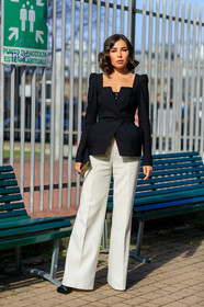 karina nigay, black jacket, low necked jacket, white pants, tailored pants, black and white look, fashion week, frenchystyle, FW, jonathan paciullo, street style, MFW, MILAN, AUTUMN WINTER 2020-2021, FALL WINTER 2020-2021, FW 20-21, vertical, full length