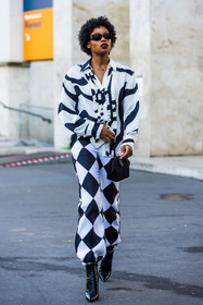 bag, bicolor, black and white, black bag, black boots, black pants, black sunglasses, boots, diamond print, Didi Stone, leather boots, print, printed pants, printed shirt, rectangle sunglasses, ruffles, satin bag, small bag, sunglasses, white pants, white shirt, fashion week, frenchystyle, FW, jonathan paciullo, street style, PFW, PARIS, SPRING SUMMER 2022, SS 22, vertical, full length